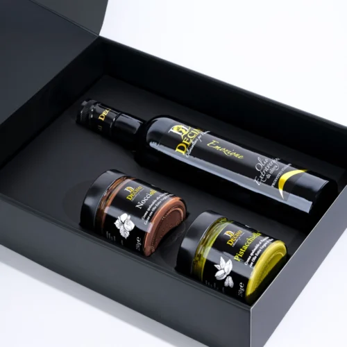 Confezione Regalo con 1 bottiglie da 500ml di Olio Decimi, 1 Nocciolì, 1 Pistacchiella